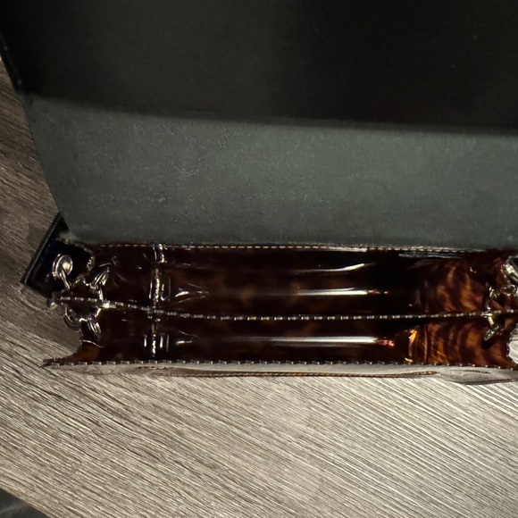 Kara NY Pinch Tortoise Bag - Picture 4 of 7